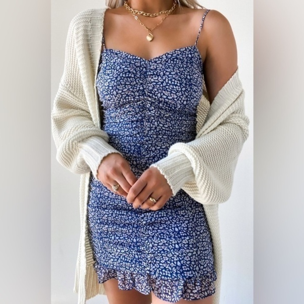 Lulus Walk the Walk Blue Floral Print Ruched Bodycon Mini Dress​​​​